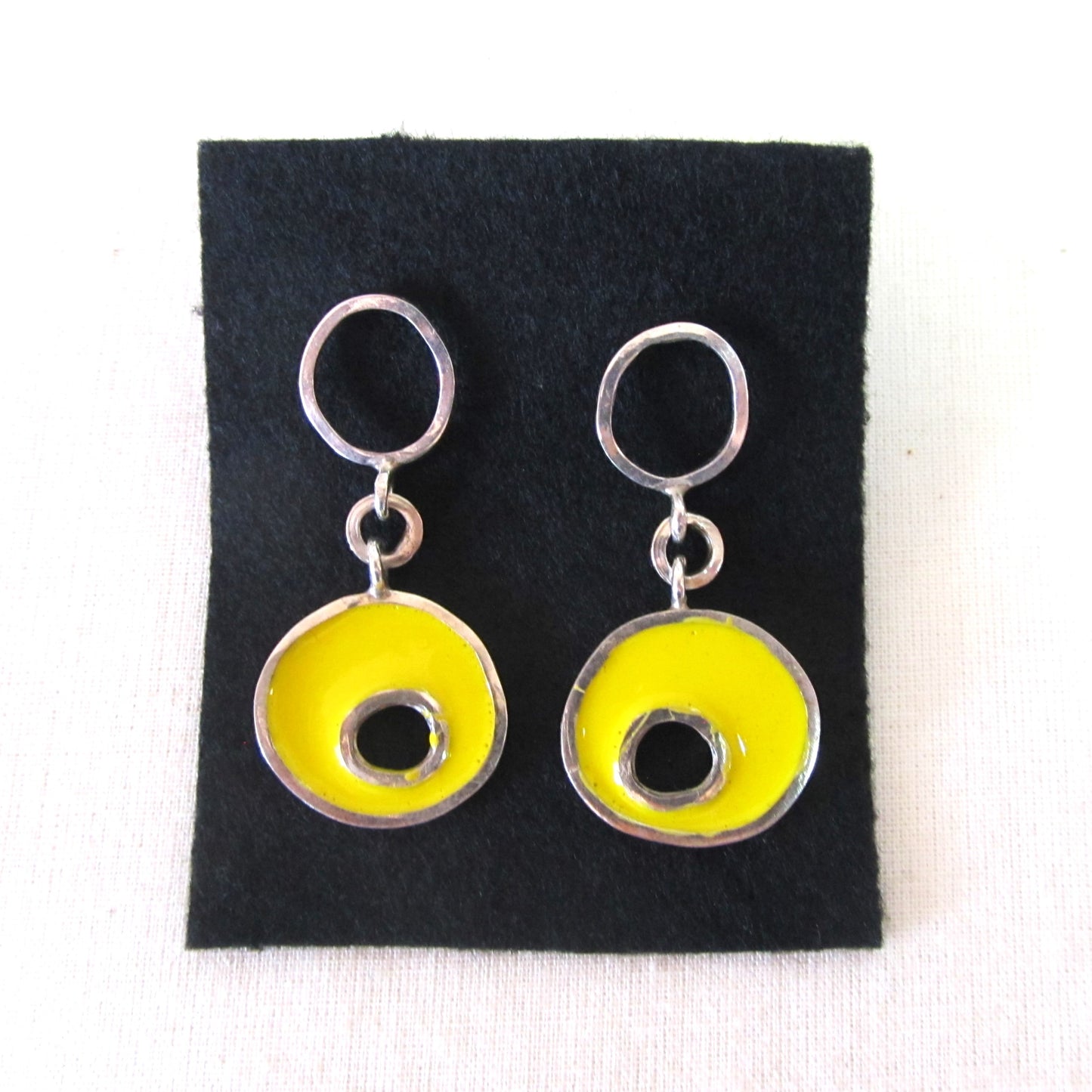 Circle earrings